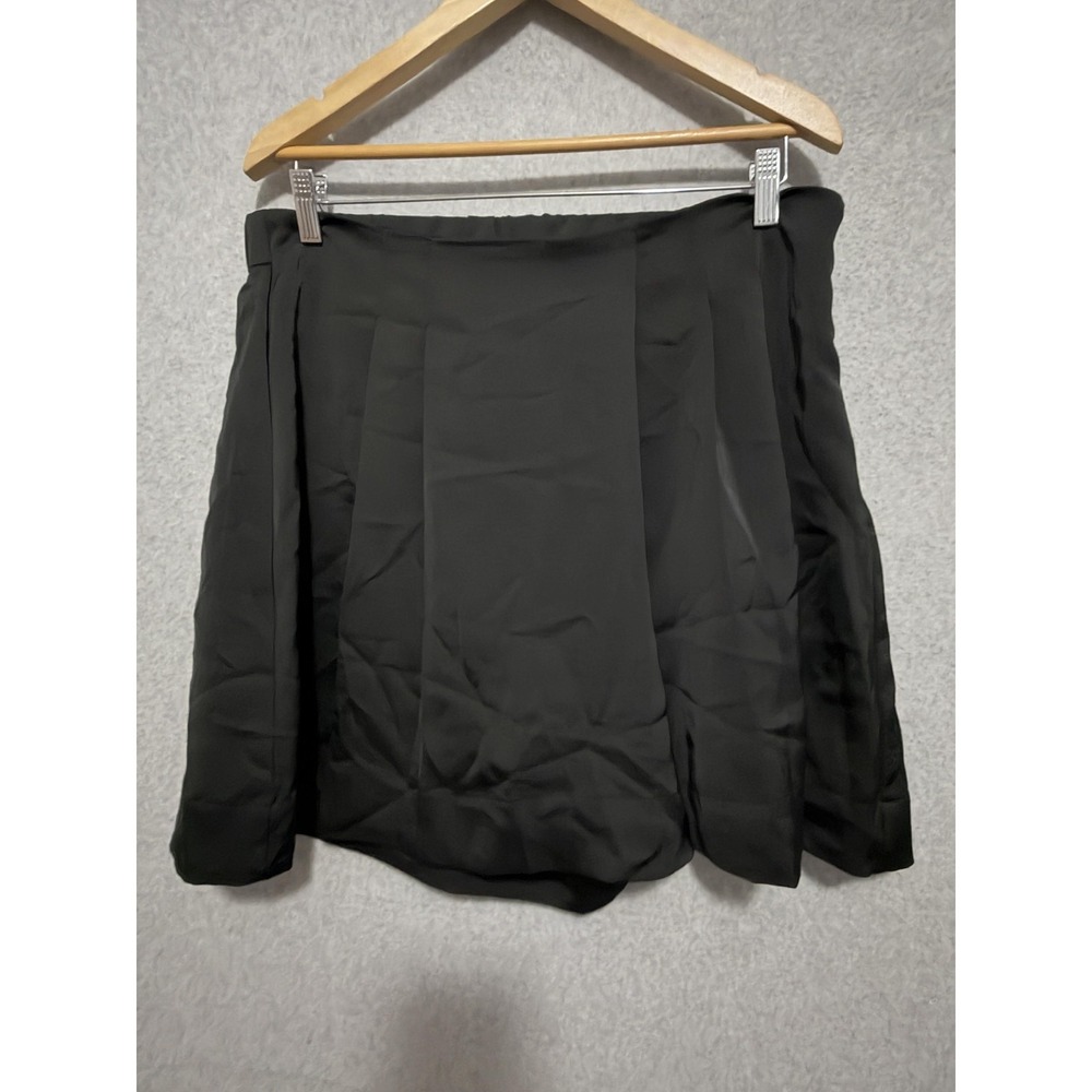 Banana Republic Skort Womens Large Black‎ Pleated Chiffon Lined Pockets Short
